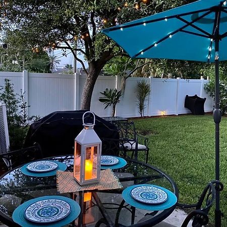 Spacious Home Near Downtown & The Beach デルレイビーチ エクステリア 写真